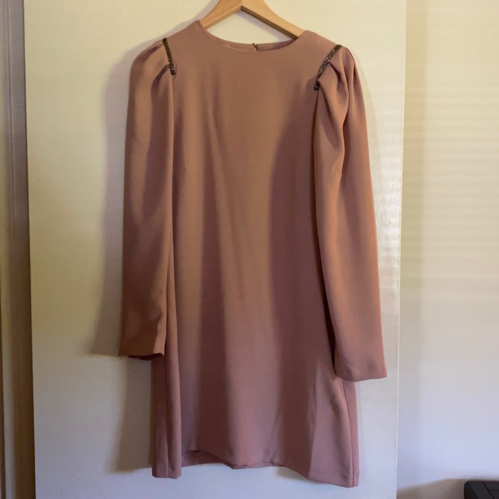 Dusty rose dress with puffy sleeves